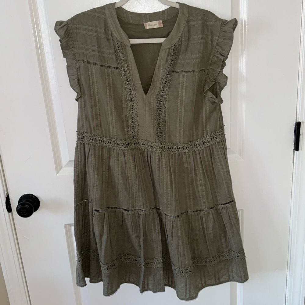 ALTRD STATE size medium green flowy dress